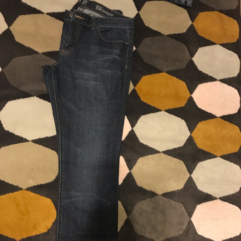 Jeans - Picture 2 of 2